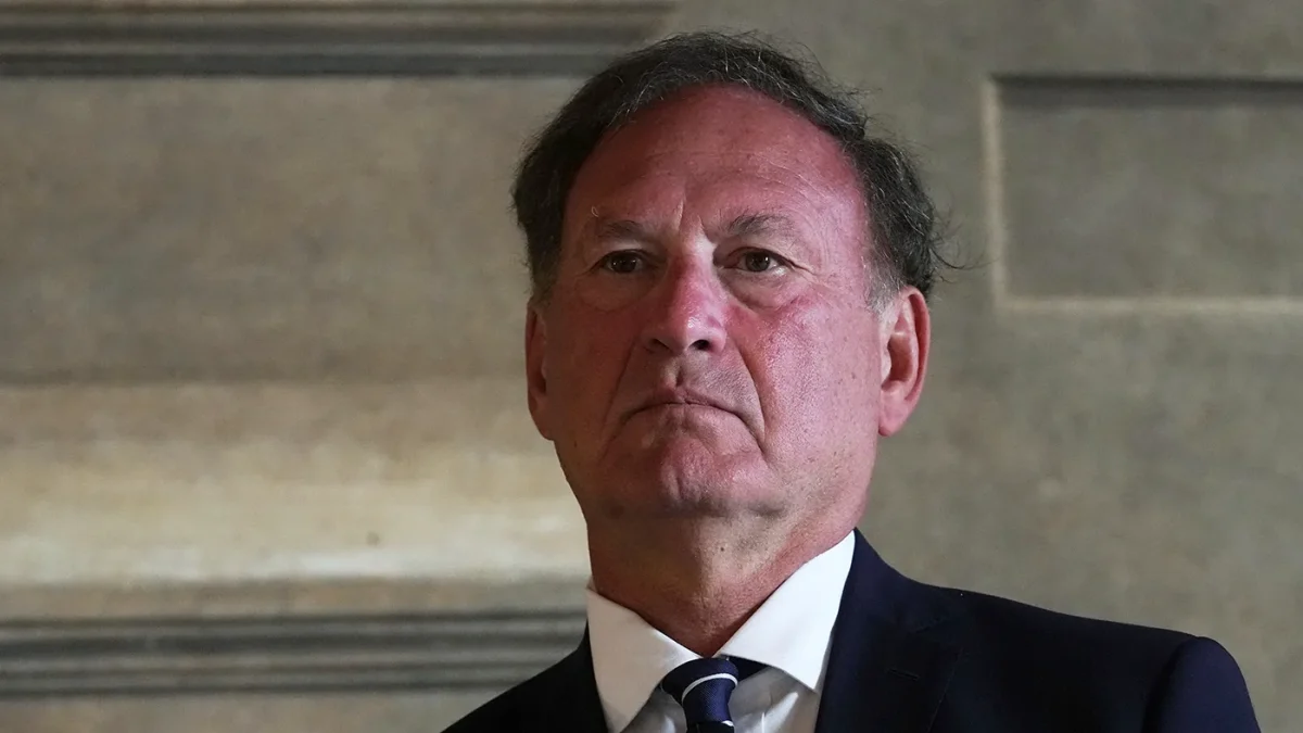 Alito_Kavanaugh_AP_AndrewMedichini