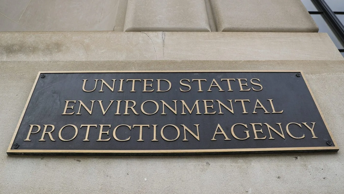 EPA replaced employee desk phones with calling software. The union says 9-1-1 doesn’t work correctly