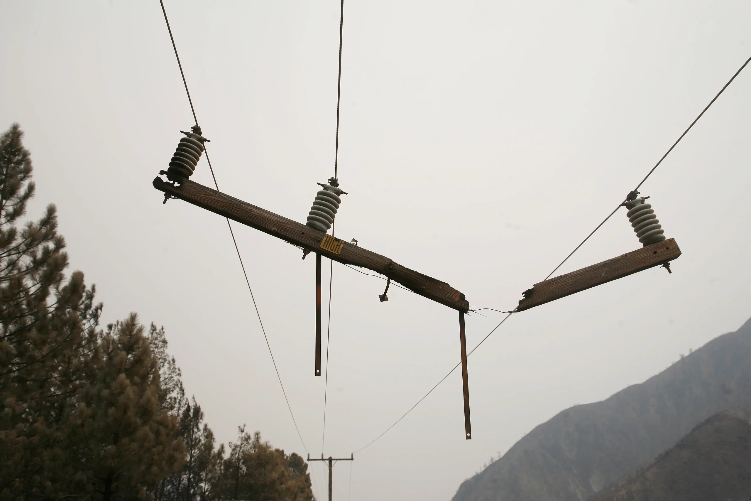 The bipartisan wildfire bill is ready. Oregon’s US senators should help pass it.