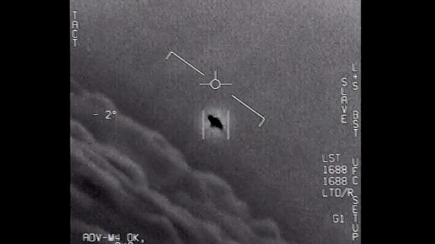 US military stumped by UFO sightings over bases: Ex-defense official