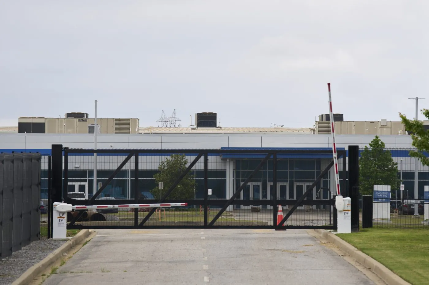 Musk’s xAI, SpaceX sued over ‘pervasive and inescapable’ data center power plant noise