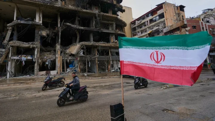 US, Iran offer mixed messages on peace deal timing