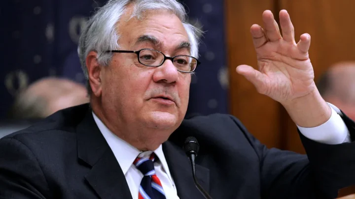 Barney Frank offers Democrats an important warning before the midterms