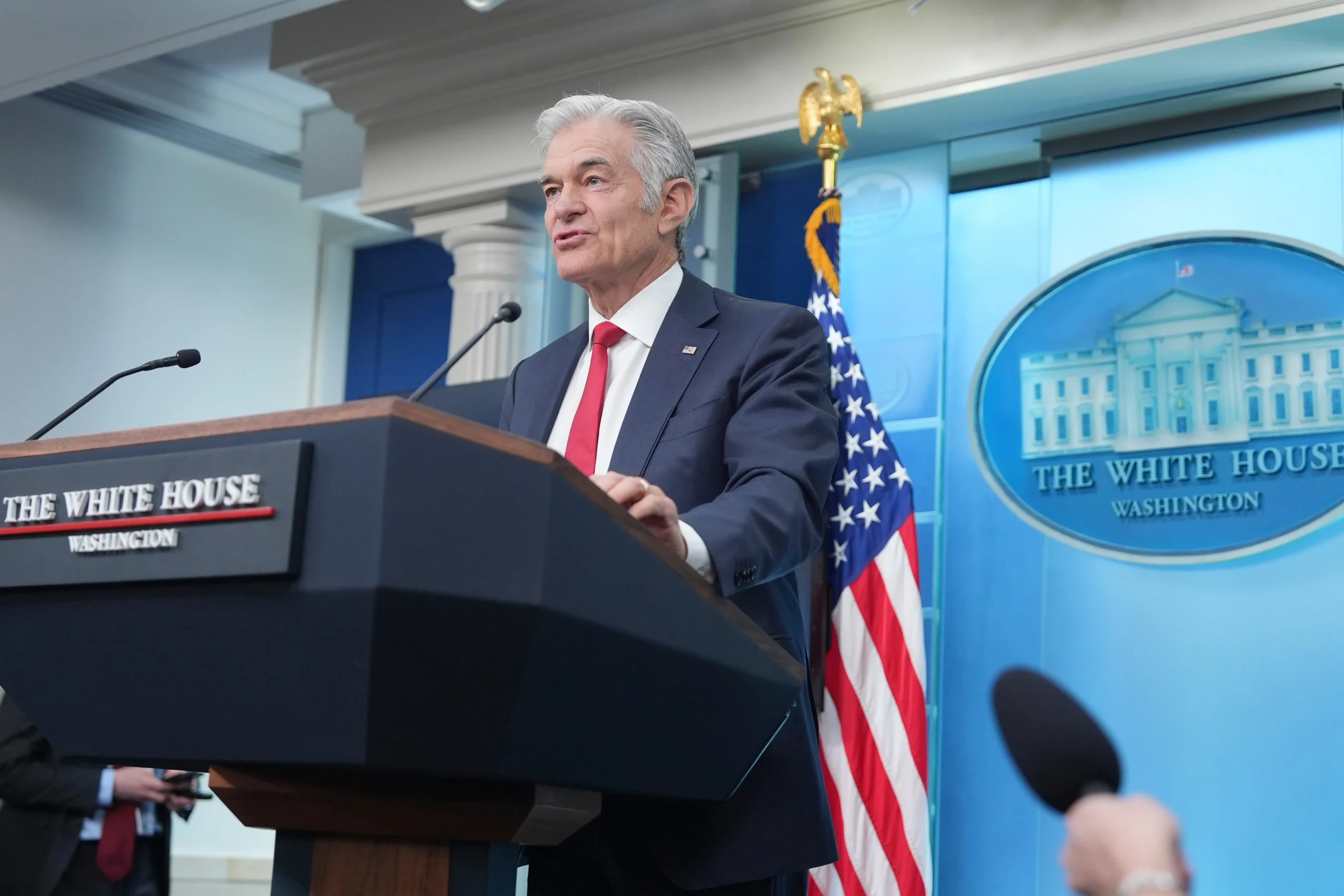 Live updates: Oz leads White House briefing as Medicaid rules change; Pulte’s acting DNI role draws criticism