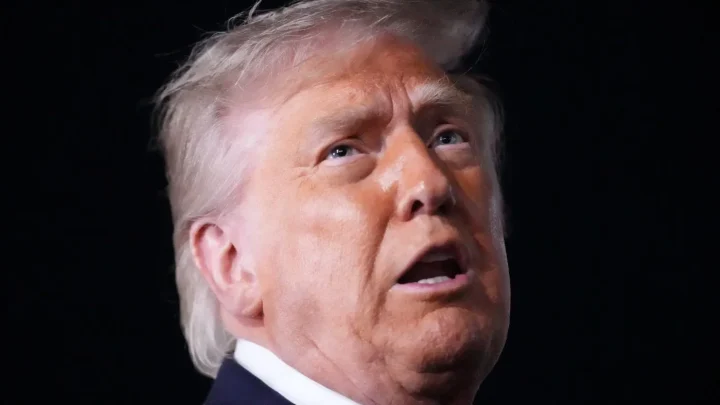 Trump: Iran ‘will have to pay the price’ for stalled negotiations