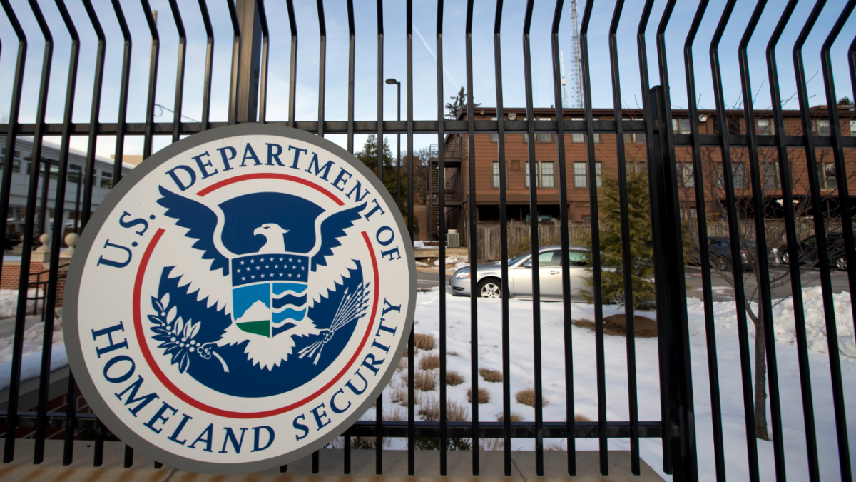 homeland_security_DHS_02252015_AP_AP22200533951931