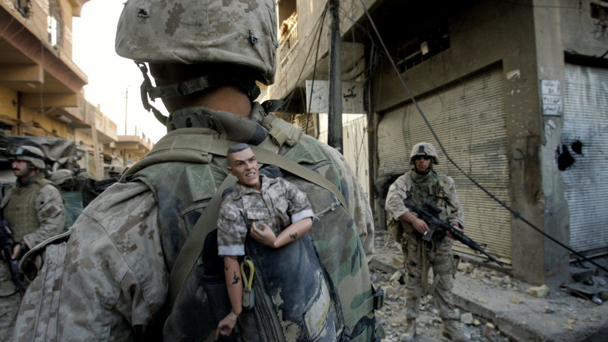 iraq_war_fallujah_marines_11142004_AP23075731343142-1