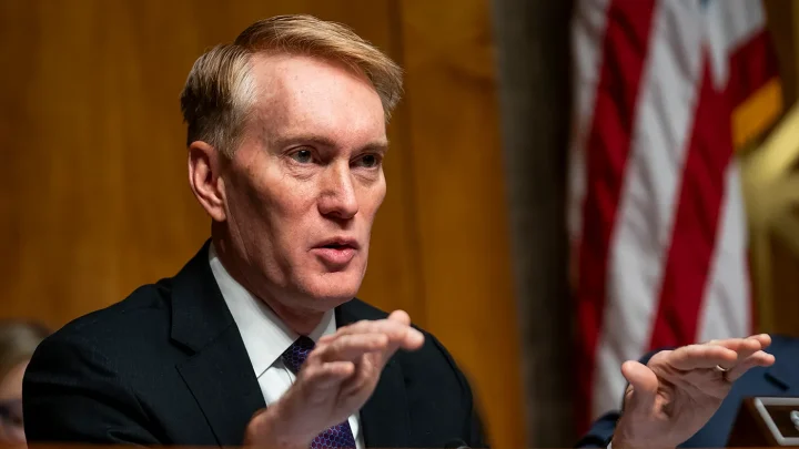 Senate Republican casts doubt on Pulte as long-term DNI pick