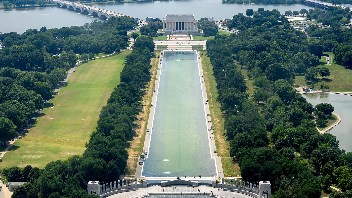 Interior Department compares Reflecting Pool algae to Iran’s navy
