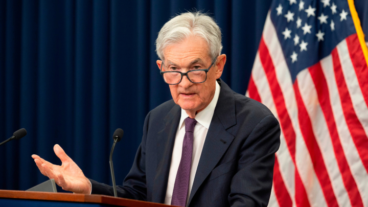 Powell warns against political pressure on Fed