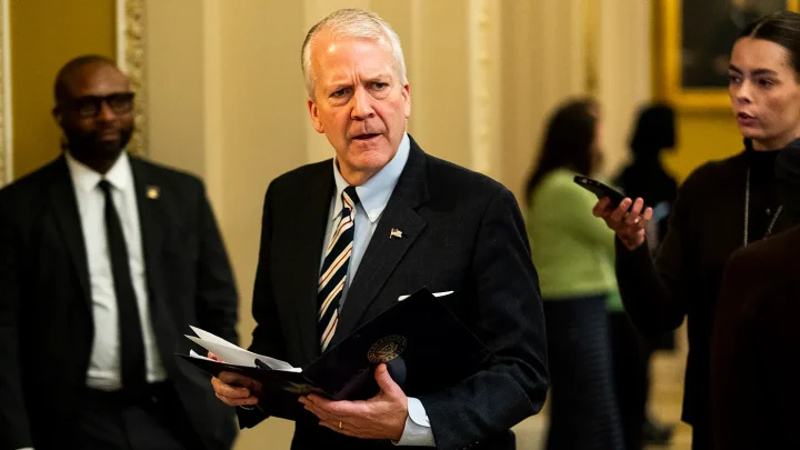 Election handicapper moves 3 Senate races toward Democrats