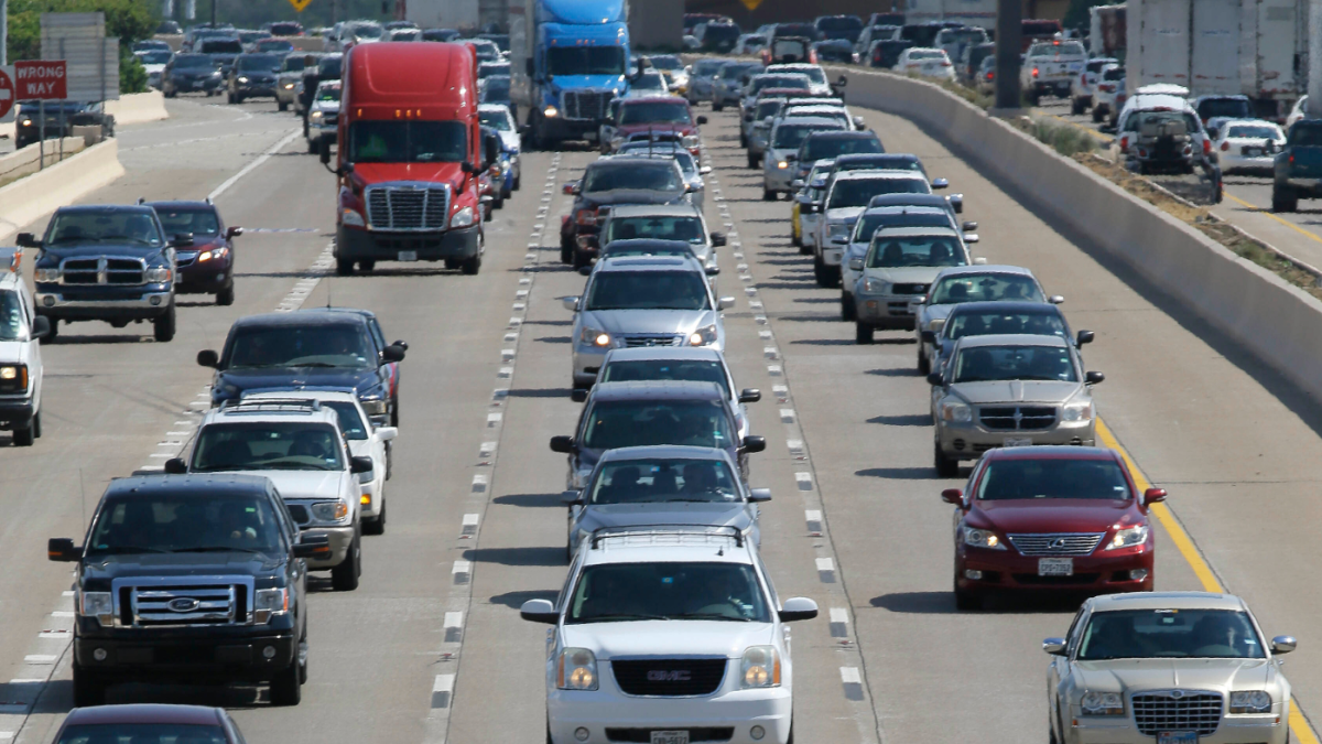 traffic_dallas_texas_07012016_AP19295451934242-1