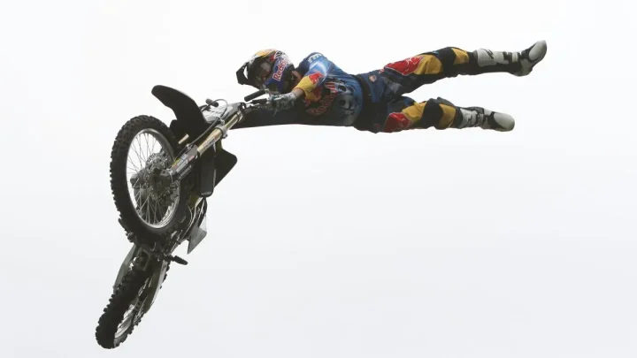 Motocross athlete Travis Pastrana says he’s doing stunt on White House lawn ahead of UFC fight