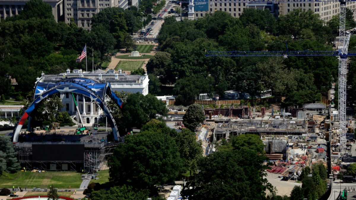 white-house_250_america250_ufc-fight_06032026_AP26154628888108-1