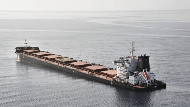 Tankers carrying Saudi crude reverse course after Houthi threats