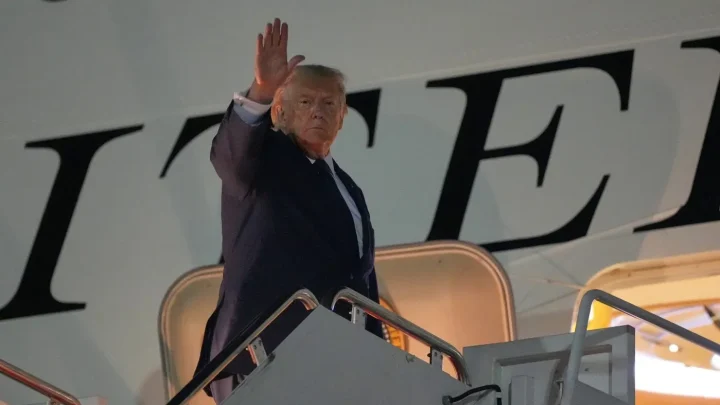 Trump returning to US on old Air Force One amid Iran threats