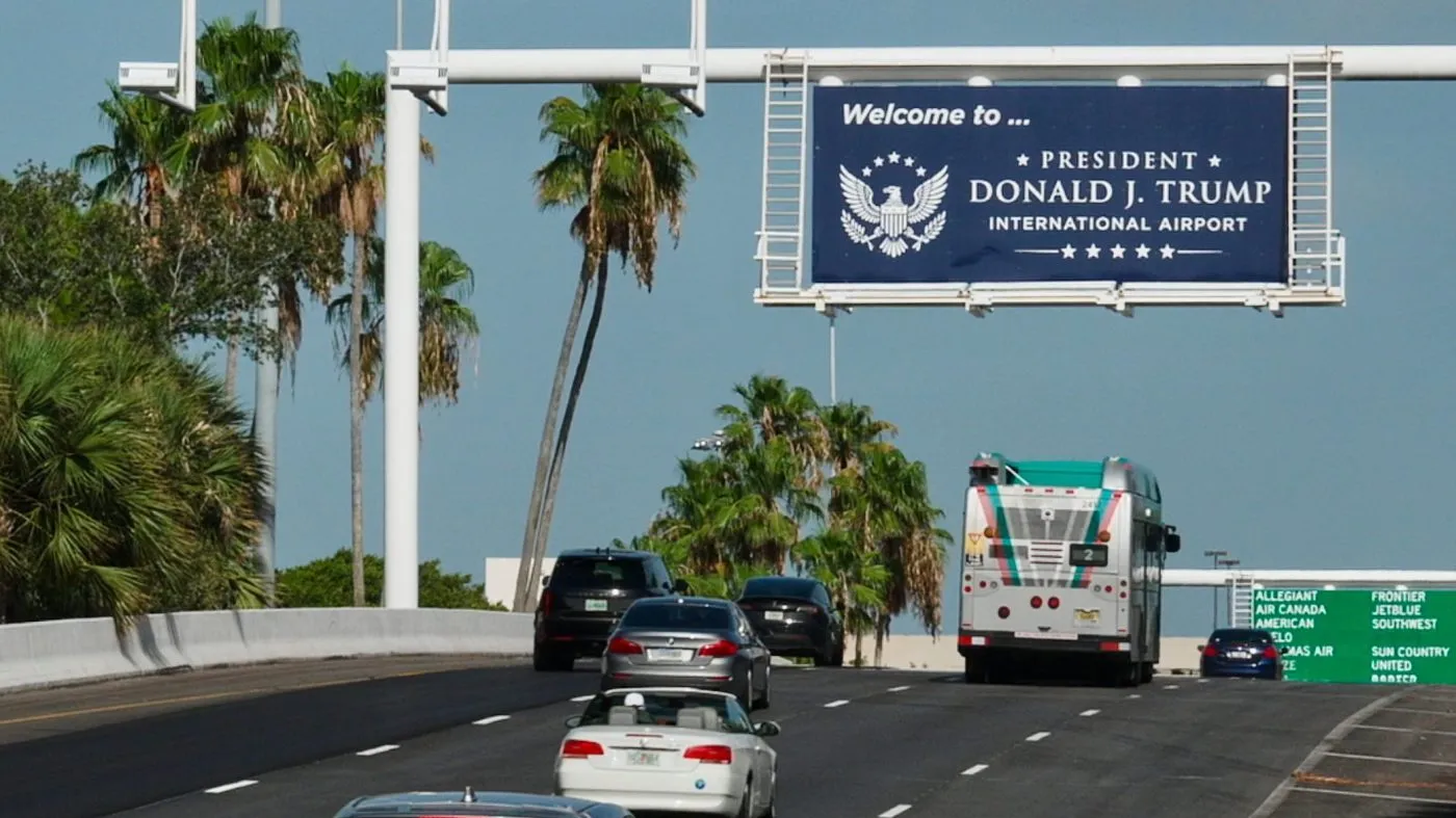 United denies offering free flight changes over Trump airport name