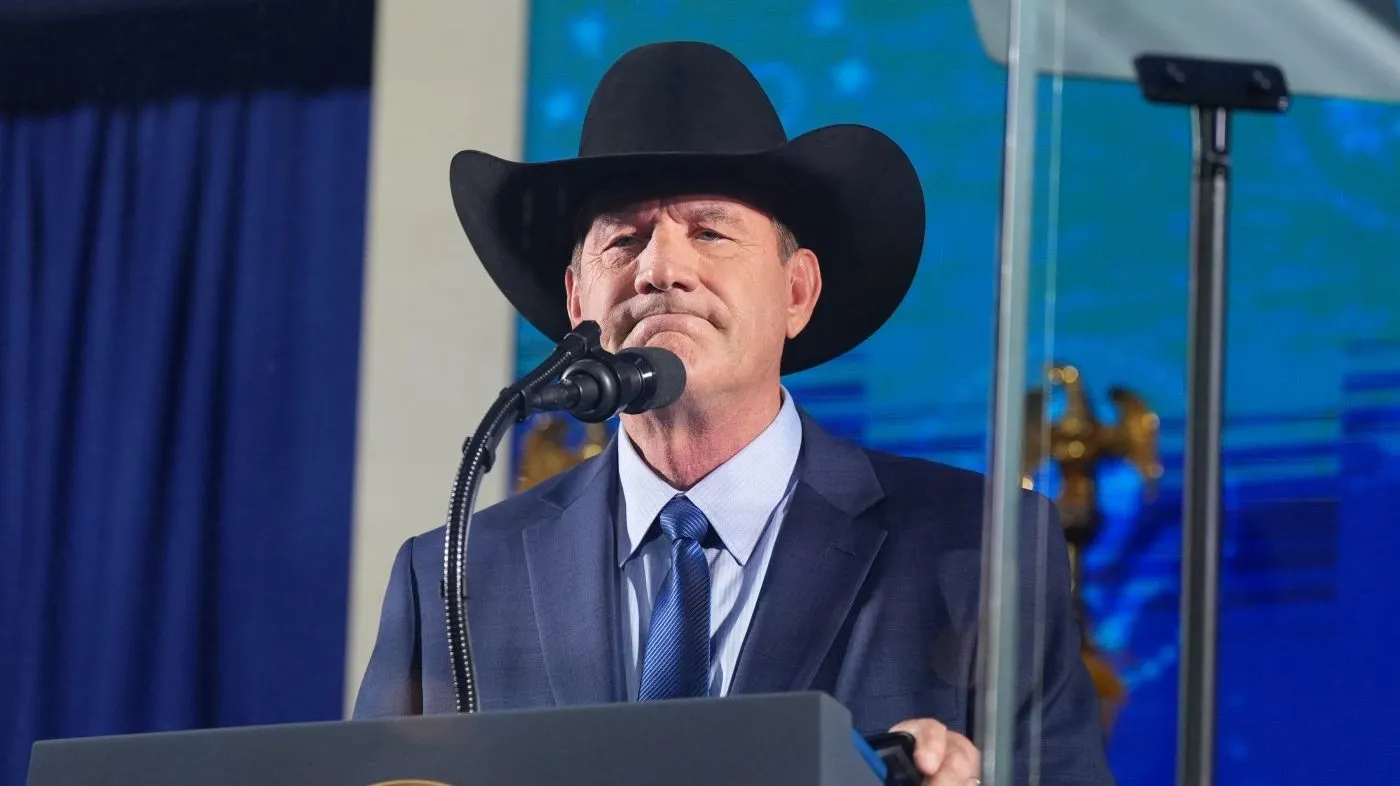 South Dakota governor fends off challenger in primary runoff