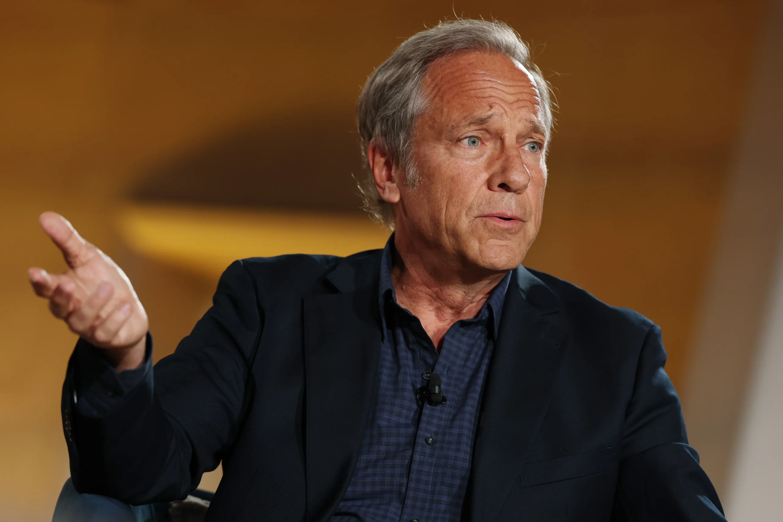 Mike Rowe sues Discovery for $2 million in alleged unpaid narrating fees