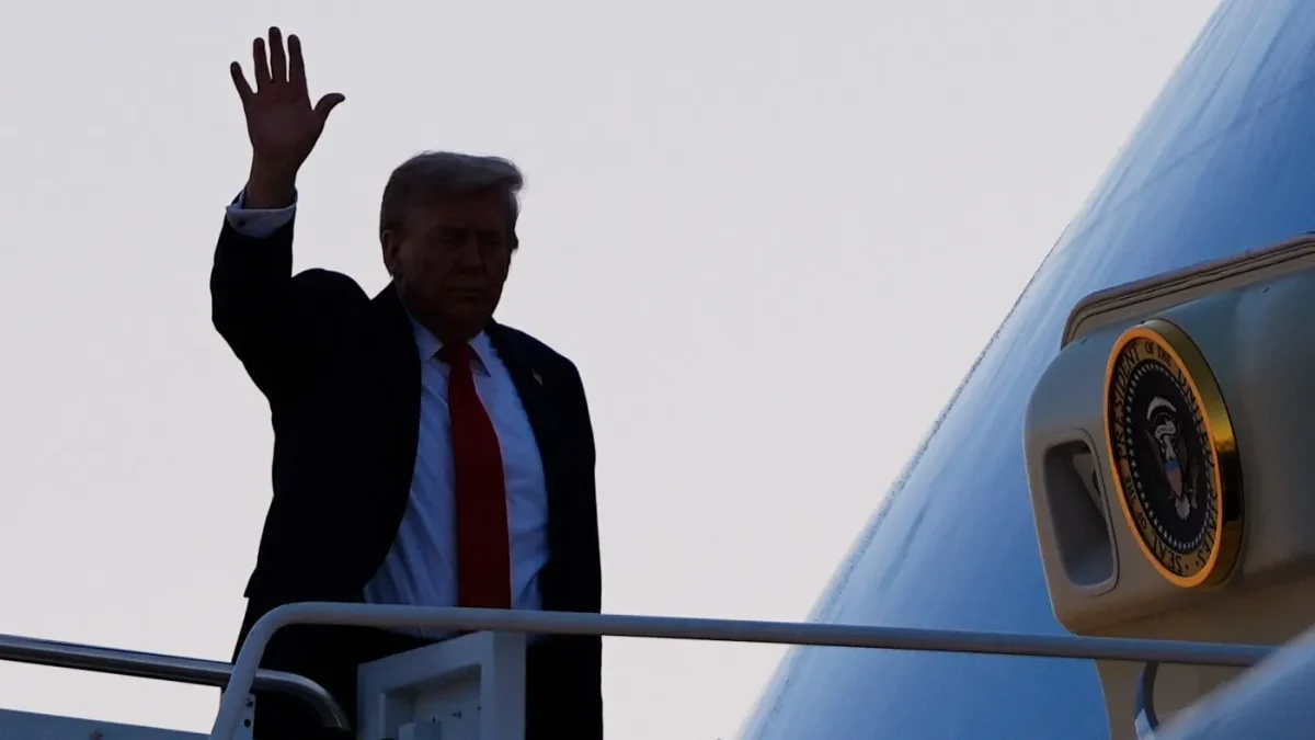 Trump_AF1_Alaska