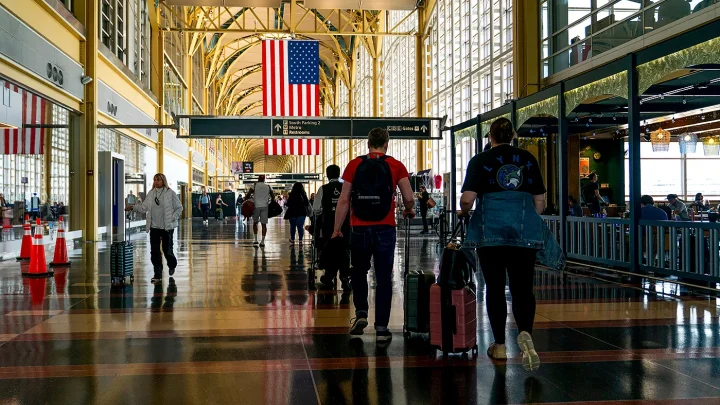 What to know about DCA flights and July 4th ground stops