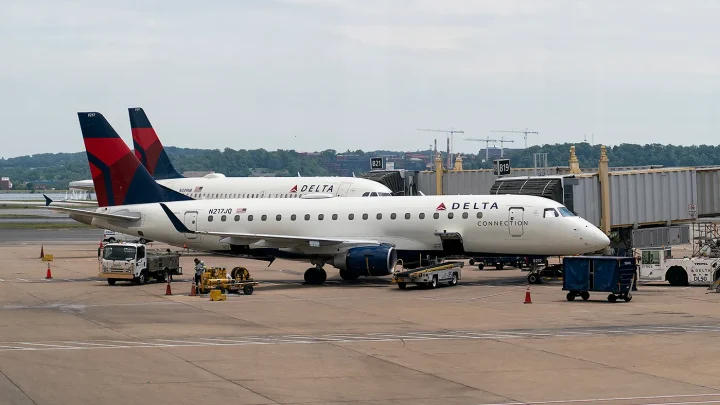 Airlines’ fuel spending up 84 percent in past year