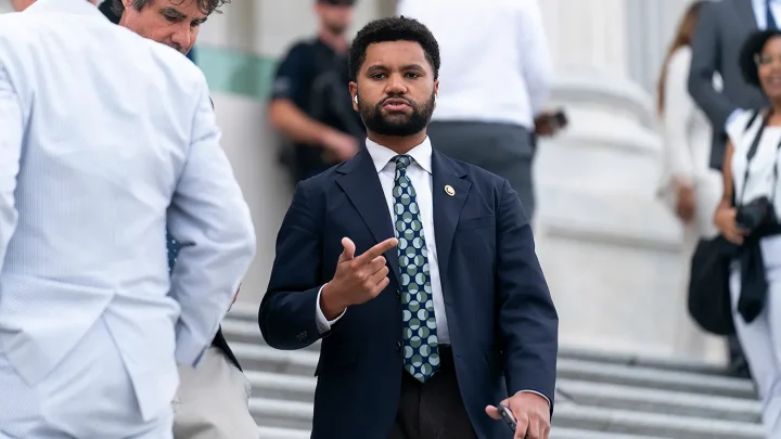 Florida Dem presses CFPB to probe ‘rent now, pay later’ companies as housing costs climb