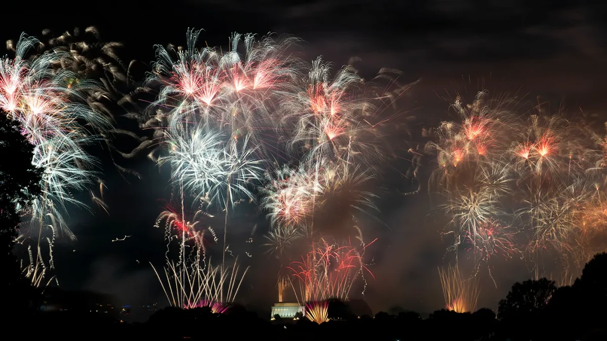 july4_fireworks_dc_070526gn06_w
