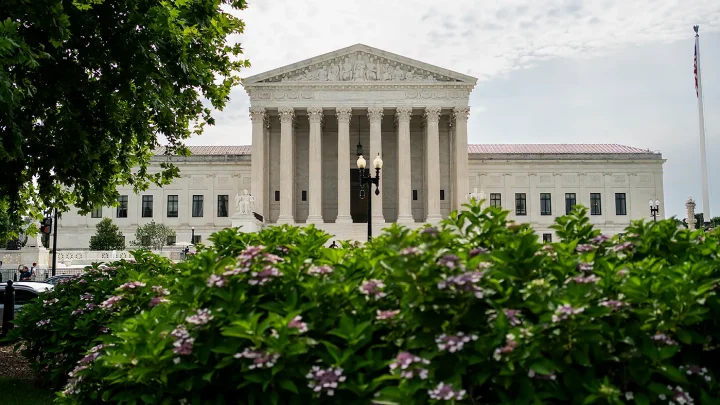 Supreme Court backs GOP challenge to campaign finance law