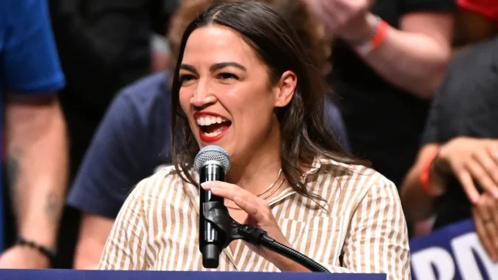 Ocasio-Cortez: ‘Pretty funny’ some people are freaking out about decision to freeze eggs