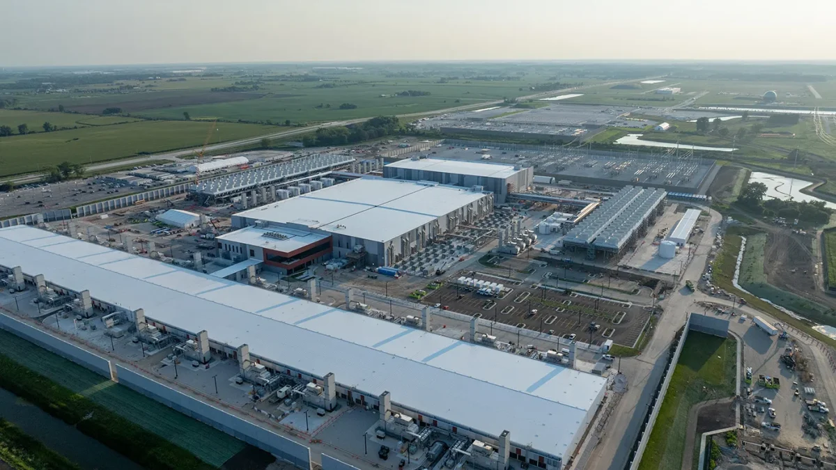 DataCenters_Shapero_AdobeStock