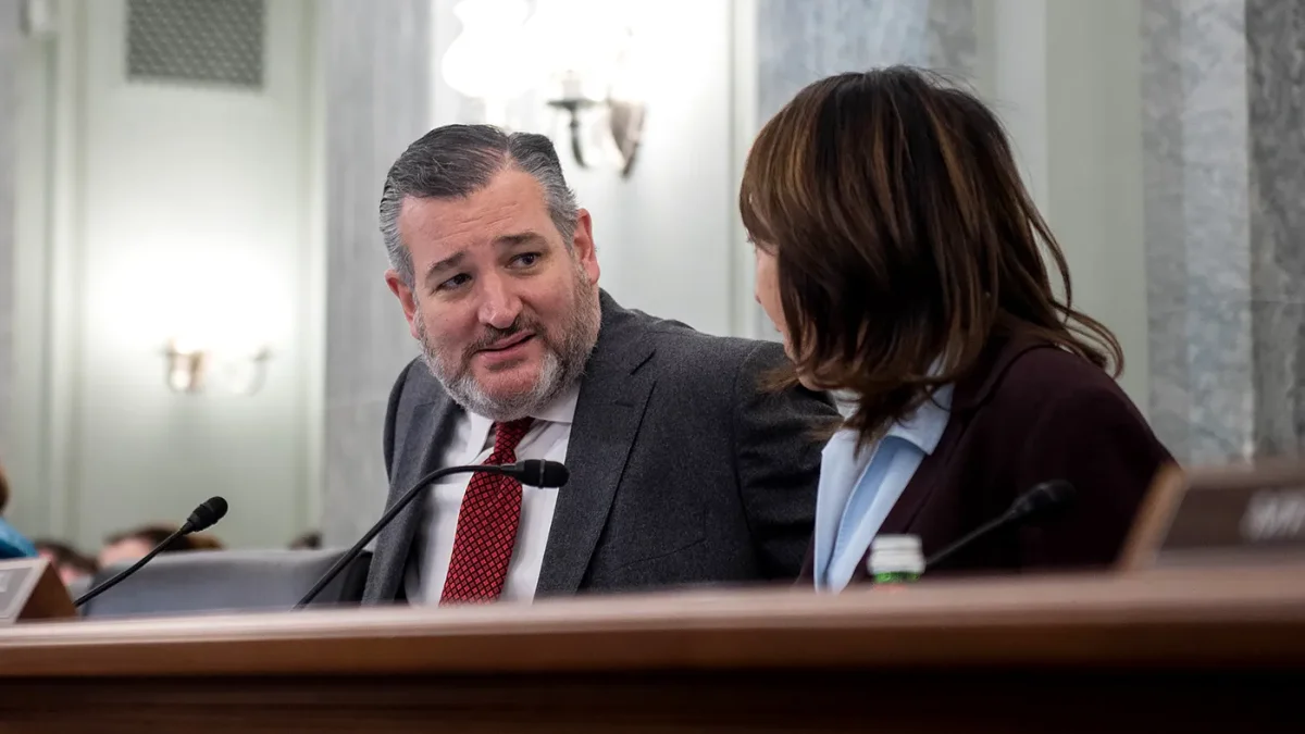 cruzted_020923ag3_w