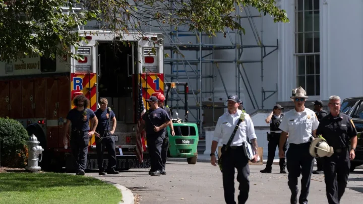 Worker injured during White House construction rescued by emergency crew