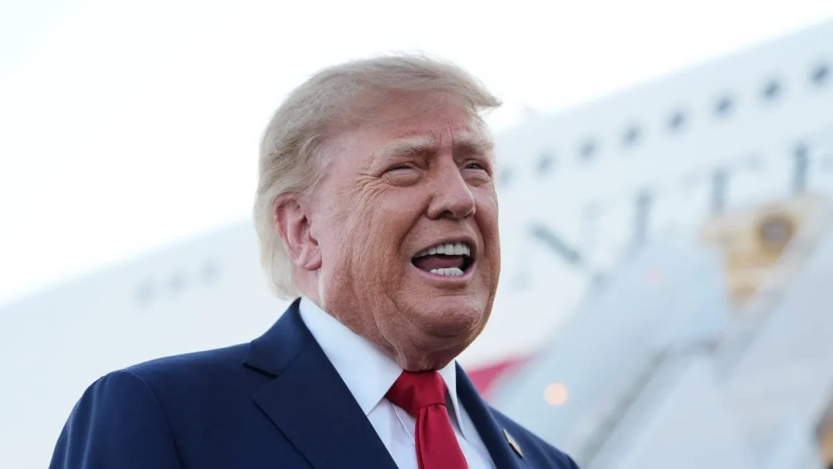 Trump blames Fed board, not Warsh, for rate hikes