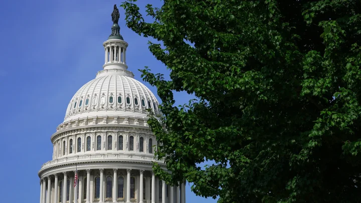 Live updates: Lawmakers set to return from recess; Trump attends golf tournament in Ireland