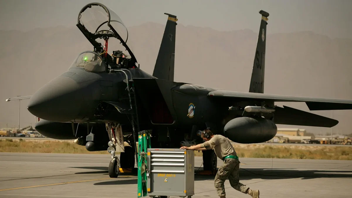 Air Force colonel recounts how he survived after F-15E jet was shot down over Iran