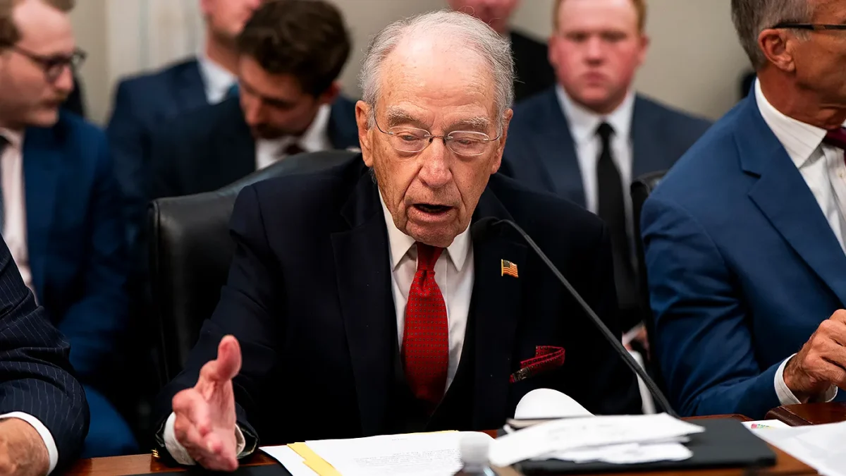 grassleychuck_091626gn01_w